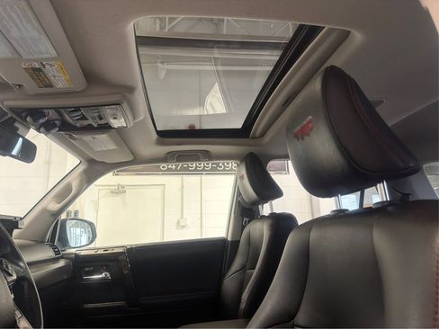 Used 2020 Toyota 4Runner Venture w/ Moonroof Package AWD/4WD image 25