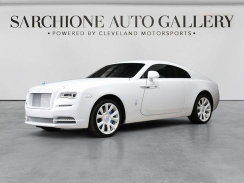 Used 2019 Rolls-Royce Wraith RWD image 2