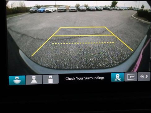 New 2025 Honda Pilot Touring image 13