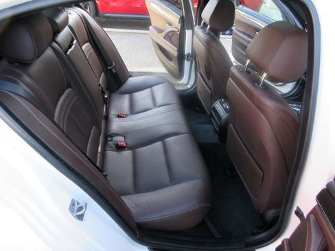 Used 2015 BMW 535i Sedan image 32