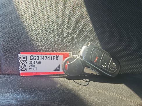 Used 2016 RAM 2500 Laramie w/ Protection Group image 20