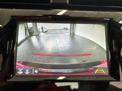 Certified 2019 Toyota Camry SE w/ Convenience Package FWD image 28