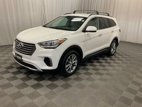 Used 2019 Hyundai Santa Fe XL SE FWD image 5