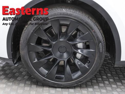 Used 2023 Tesla Model Y Long Range image 29