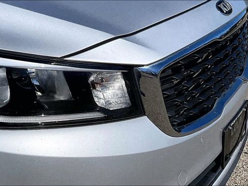 Certified 2020 Kia Sedona EX image 30