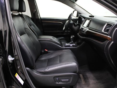 Used 2015 Toyota Highlander Limited image 33