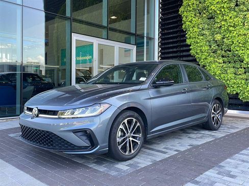 Used 2025 Volkswagen Jetta Sport FWD image 21