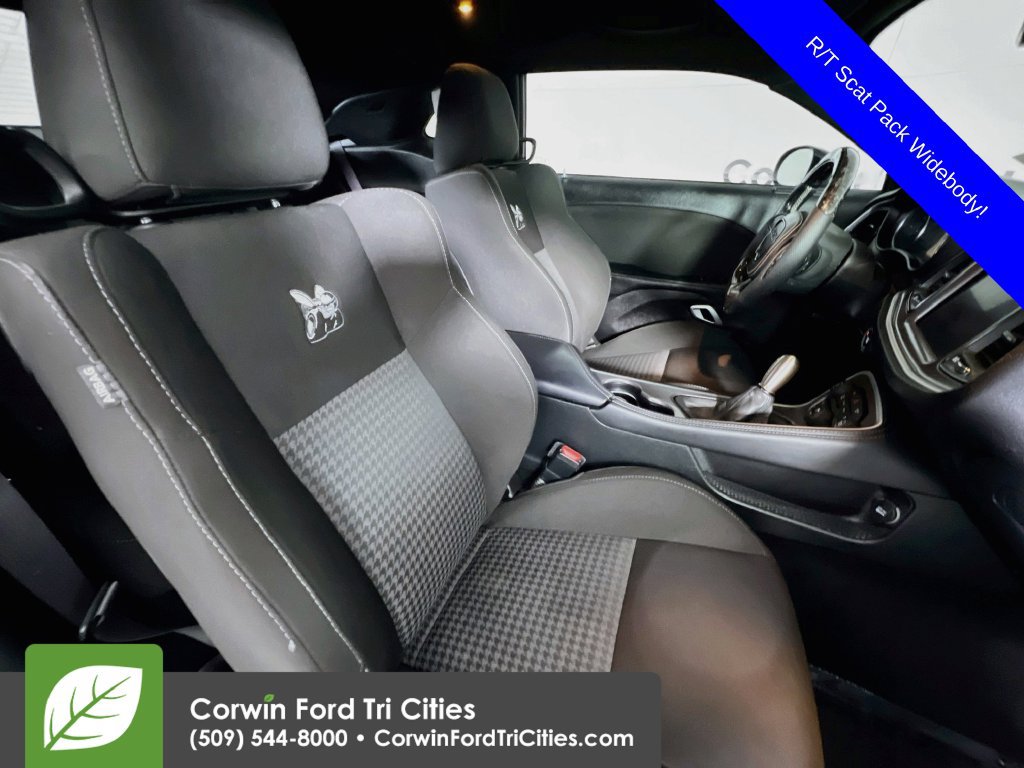 Used 2021 Dodge Challenger R/T Scat Pack RWD image 17