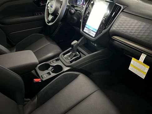 New 2025 Subaru Forester Touring AWD/4WD image 18