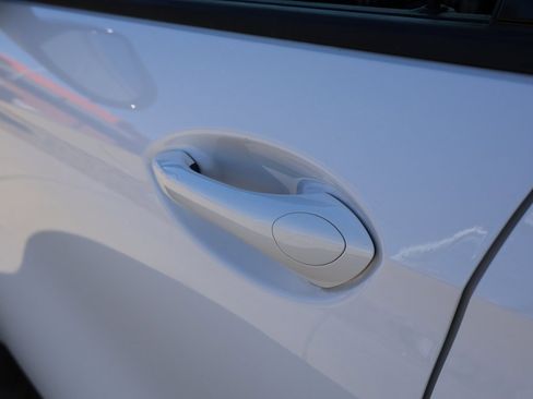 Used 2025 Buick Envista Sport Touring image 22