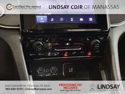 Certified 2025 Jeep Grand Cherokee Altitude AWD/4WD image 27