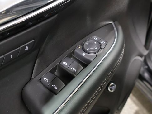 Used 2023 Buick Envision Essence image 14