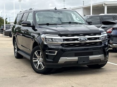 Used 2024 Ford Expedition Max Limited AWD/4WD image 2