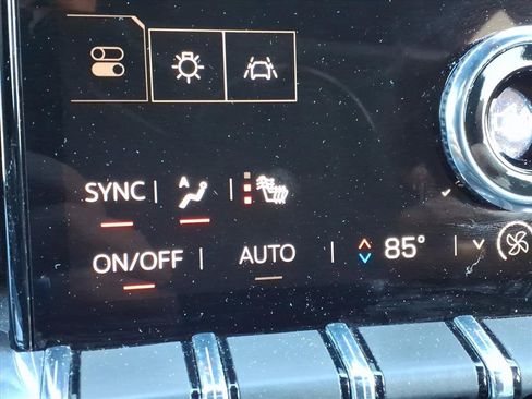 Used 2025 GMC Acadia Elevation image 16