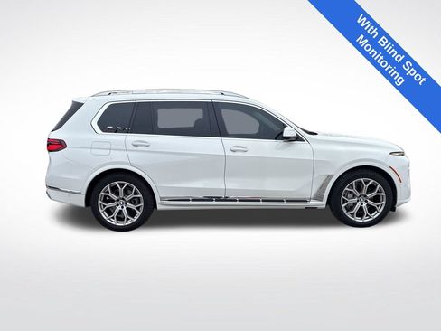 Used 2025 BMW X7 xDrive40i w/ Premium Package AWD/4WD image 2