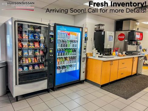 Used 2022 Mercedes-Benz C 300 Sedan image 18