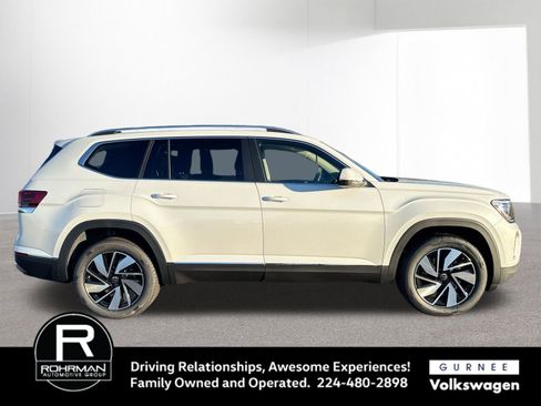 New 2026 Volkswagen Atlas SEL image 10