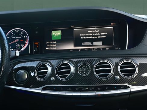 Used 2017 Mercedes-Benz S 63 AMG 4MATIC Sedan image 33