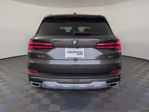 New 2026 BMW X5 sDrive40i image 8