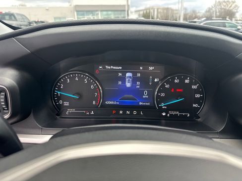 Certified 2022 Ford Explorer XLT w/ Equipment Group 202A image 29