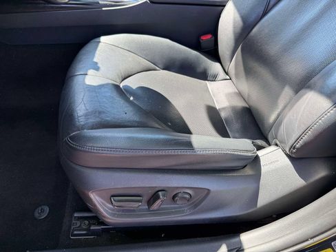 Used 2020 Toyota Camry XLE FWD image 12