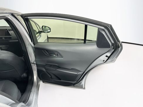 Used 2025 Toyota Prius LE FWD image 28