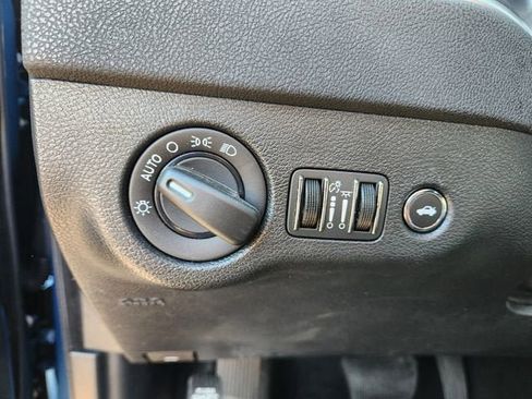 Used 2020 Dodge Charger SXT w/ Blacktop Package image 32