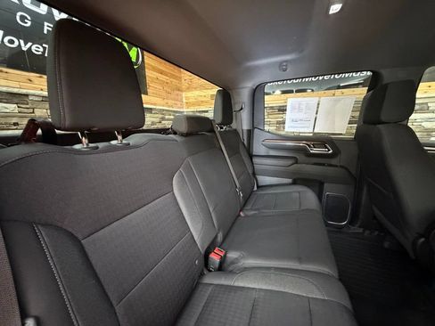 Used 2023 Chevrolet Silverado 1500 LT AWD/4WD image 32