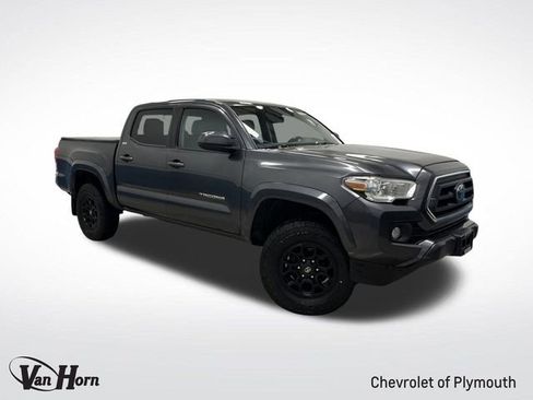 Used 2020 Toyota Tacoma SR5 image 1