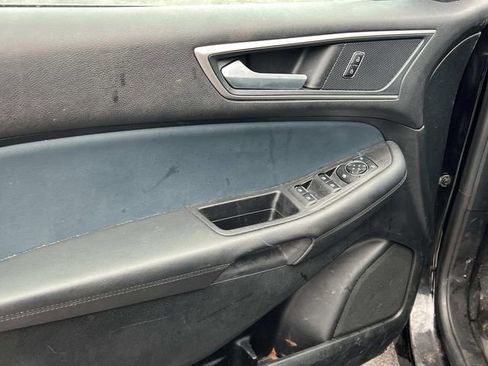 Used 2024 Ford Edge SEL w/ Sport Appearance Package image 10