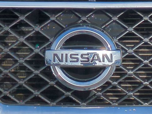 Used 2016 Nissan Frontier SV w/ SV Value Truck Package image 8