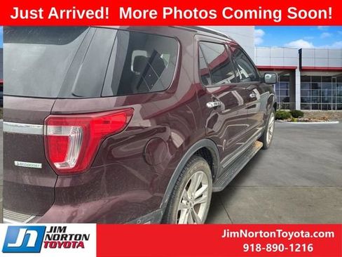 Used 2018 Ford Explorer Limited w/ Equipment Group 301A image 4