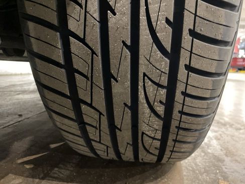 Used 2010 Chevrolet Avalanche LTZ image 14