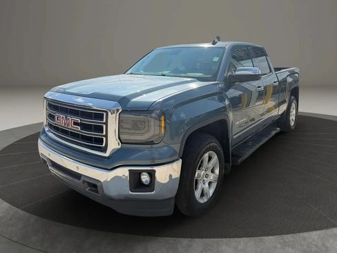 Used 2014 GMC Sierra 1500 SLT w/ Driver Alert Package AWD/4WD image 3