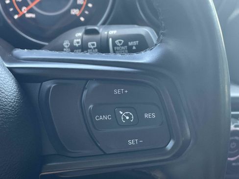 Used 2022 Jeep Wrangler Unlimited Sport AWD/4WD image 23