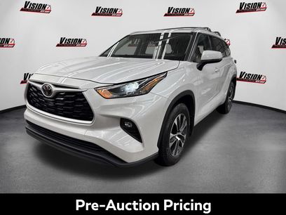 Used 2022 Toyota Highlander XLE