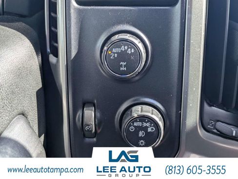 Used 2018 Chevrolet Silverado 1500 LT w/ LT Eassist Package AWD/4WD image 22