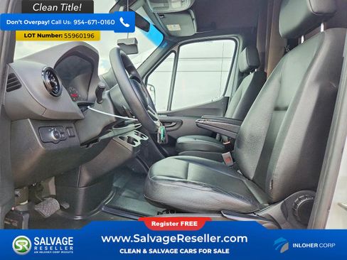 Used 2023 Mercedes-Benz Sprinter 2500 image 9