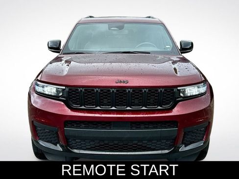 Used 2023 Jeep Grand Cherokee L Altitude image 8