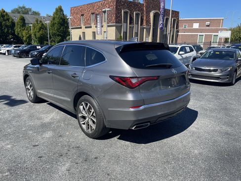 Used 2024 Acura MDX w/ Technology Package AWD/4WD image 5