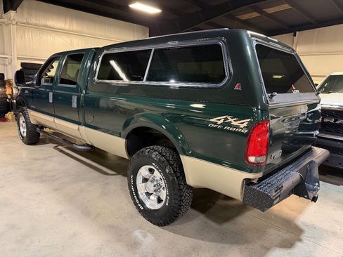 Used 2001 Ford F350 Lariat image 2