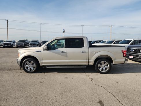 Used 2018 Ford F150 XLT w/ Equipment Group 302A Luxury RWD image 4