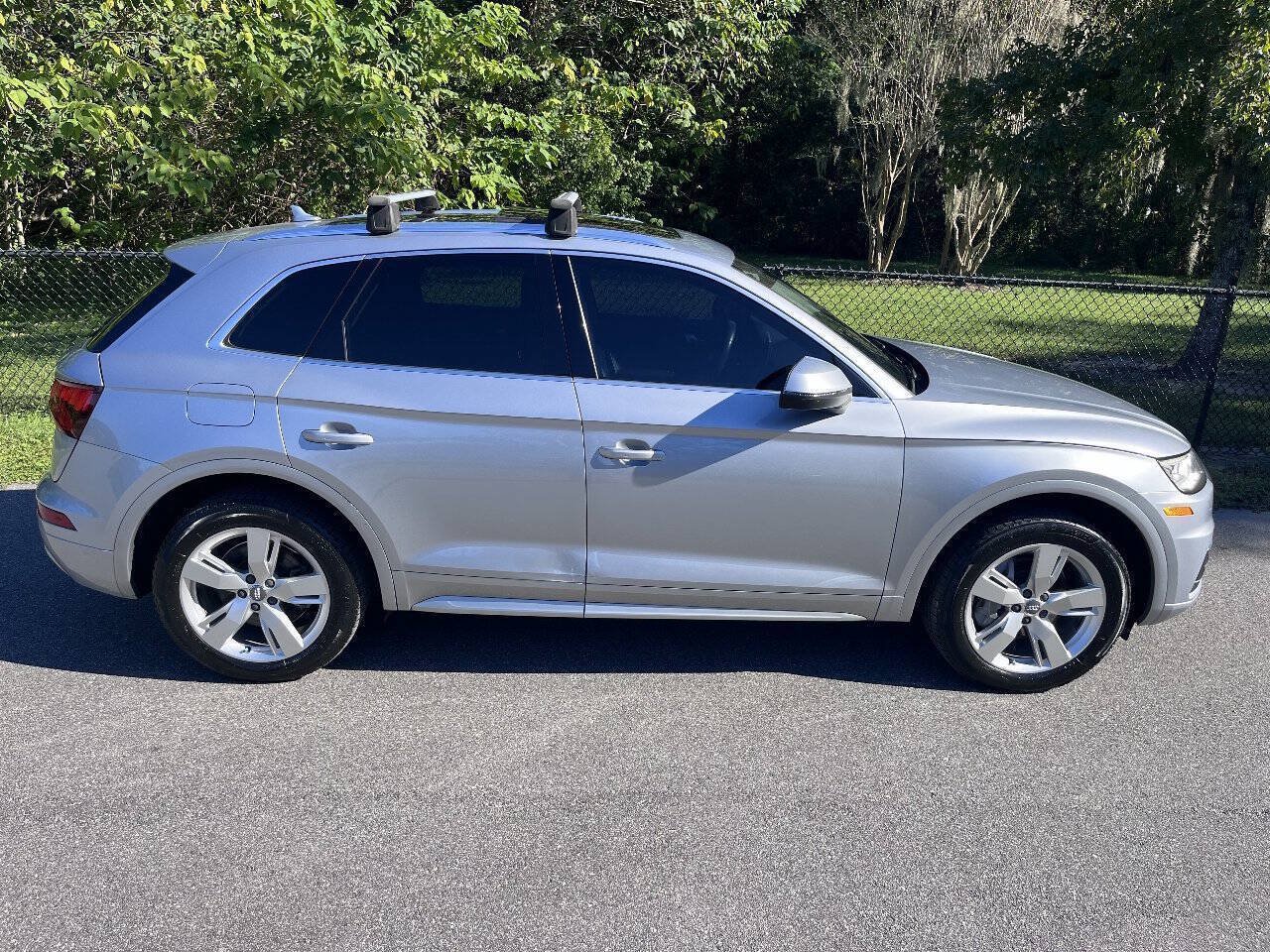 Used 2018 Audi Q5 2.0T Premium Plus w/ Premium Plus Package AWD/4WD image 12