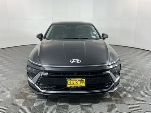 Used 2025 Hyundai Sonata Limited image 2