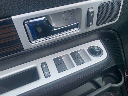 Used 2009 Lincoln MKX AWD image 10