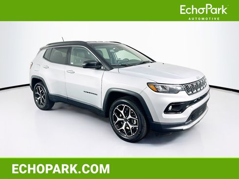 Used 2025 Jeep Compass Limited AWD/4WD image 1