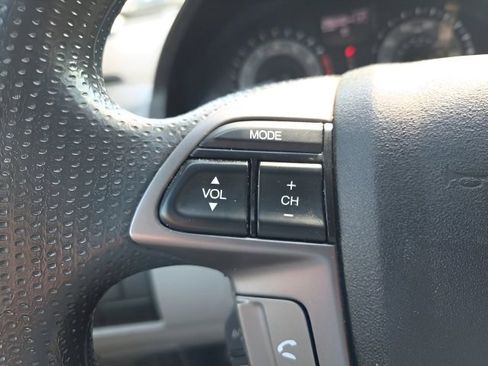 Used 2013 Honda Odyssey EX image 18