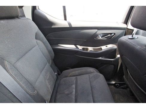 Used 2019 Chevrolet Traverse LS FWD image 11