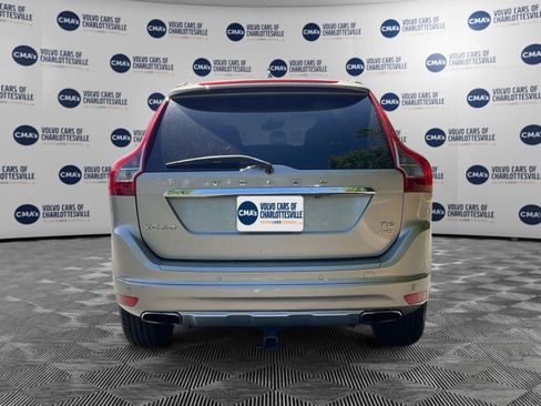 Used 2015 Volvo XC60 T6 w/ Proximity Package AWD/4WD image 4