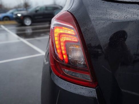 Used 2021 Buick Encore Preferred w/ Safety Package image 38